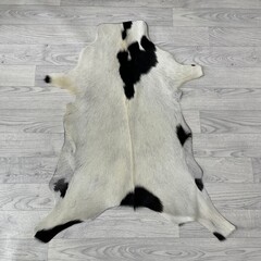 Geitenhuid zwart creme 85x75cm