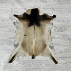 Geitenhuid multi color 75x65cm