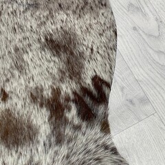 Koeienhuid bruin wit SP 155x160cm XS