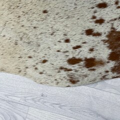 Koeienhuid bruin creme SP 140x140cm XS