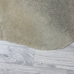 Koeienhuid grijs creme 155x165cm XS