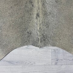 Koeienhuid grijs creme 155x165cm XS