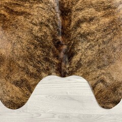 Koeienhuid bruin zwart brindle 220x200cm M/L