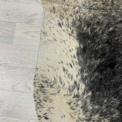 Koeienhuid zwart wit creme SP 235x220cm M/L
