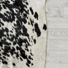 Koeienhuid zwart creme wit SP 210x175cm M/L