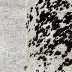 Koeienhuid zwart creme wit SP 210x175cm M/L
