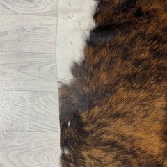 Koeienhuid bruin zwart wit brindle 195x190cm M/L