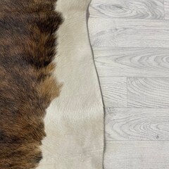 Koeienhuid bruin zwart wit brindle 225x210cm M/L