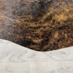 Koeienhuid bruin zwart wit brindle 215x190cm M/L