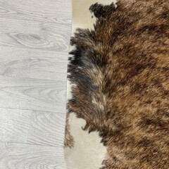 Koeienhuid bruin zwart wit brindle 220x205cm M/L