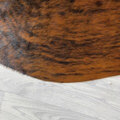 Koeienhuid bruin zwart brindle 190x185cm M/L