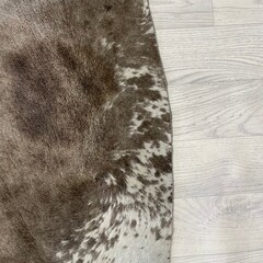 Koeienhuid taupe wit 220x185cm M/L