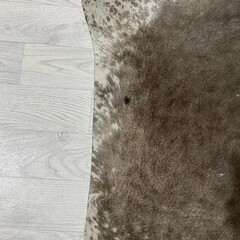Koeienhuid taupe wit 220x185cm M/L