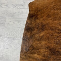 Koeienhuid bruin zwart brindle 195x175cm M/L
