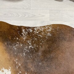 Koeienhuid bruin zwart wit 215x205cm