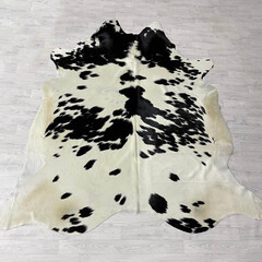 Koeienhuid zwart creme 245x230cm