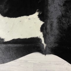 Koeienhuid zwart wit 225x210cm