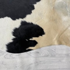 Koeienhuid zwart wit beige 210x210cm