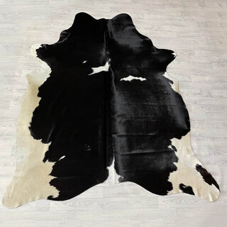 Koeienhuid zwart creme 235x205cm