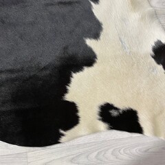 Koeienhuid zwart creme 235x205cm