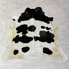 Koeienhuid zwart wit creme 215x215cm