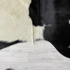 Koeienhuid zwart creme 195x220cm