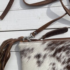 Tas Gemma koeienhuid bruin wit 29x23cm