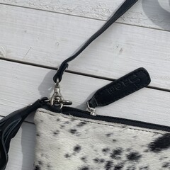 Tas Gemma koeienhuid zwart wit 29x23cm