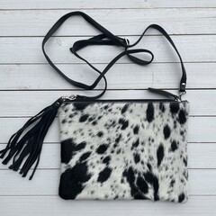 Tas Gemma koeienhuid zwart wit 29x23cm