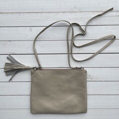 Tas Mickey koeienhuid (Nguni) gold 25x20cm