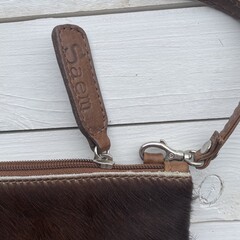 Tas Mickey koeienhuid (Nguni) bruin wit 25x20cm