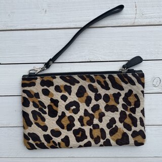 Tas Carol Koeienhuid leopard print 23x15cm