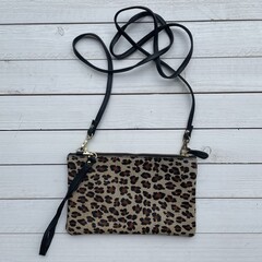 Tas Carol Koeienhuid leopard print 23x15cm