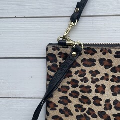 Tas Carol Koeienhuid leopard print 23x15cm
