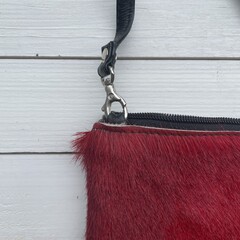 Tas Carol Springbok rood 23x15cm