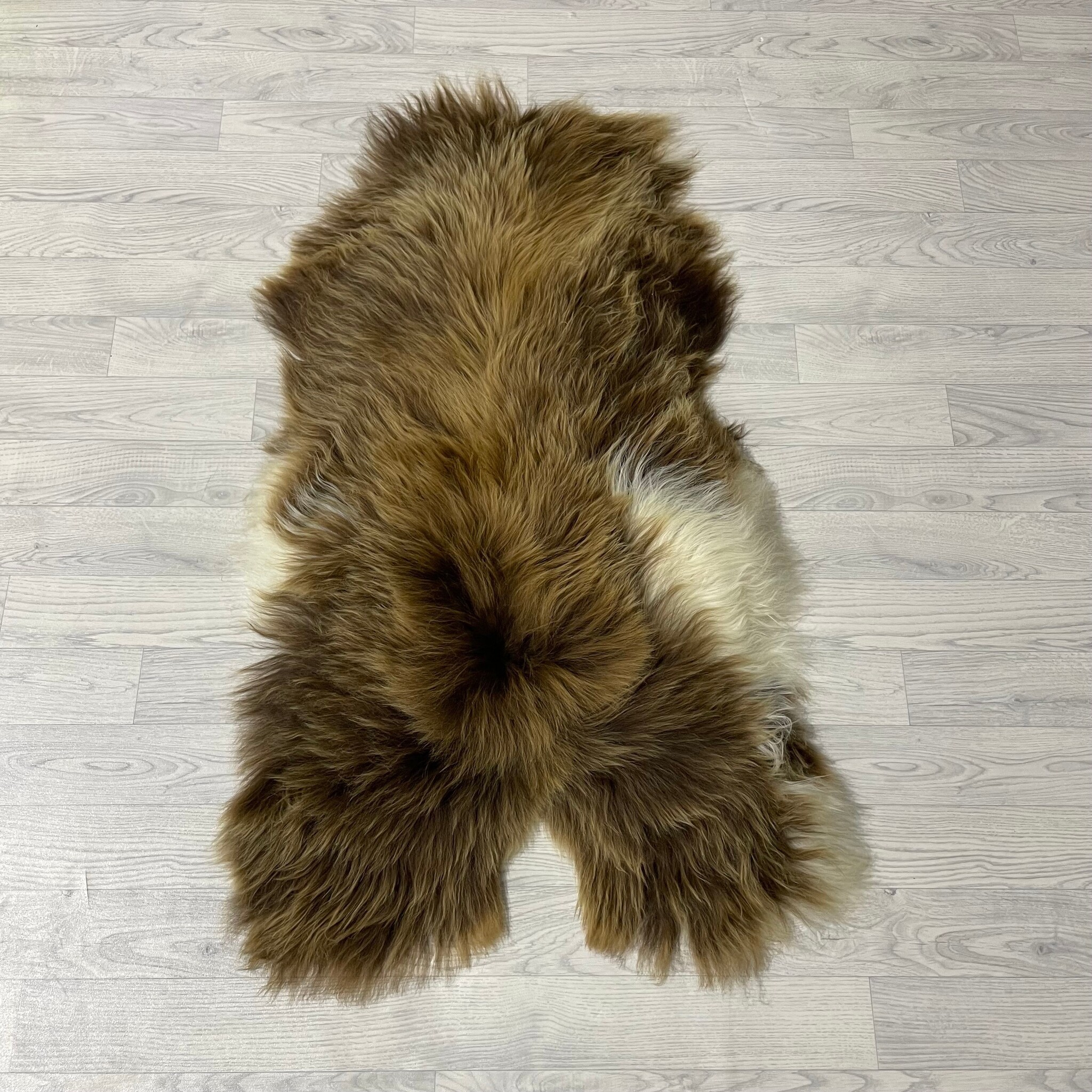 Lederstore IJslander schapenvacht bruin wit 125x80cm XL
