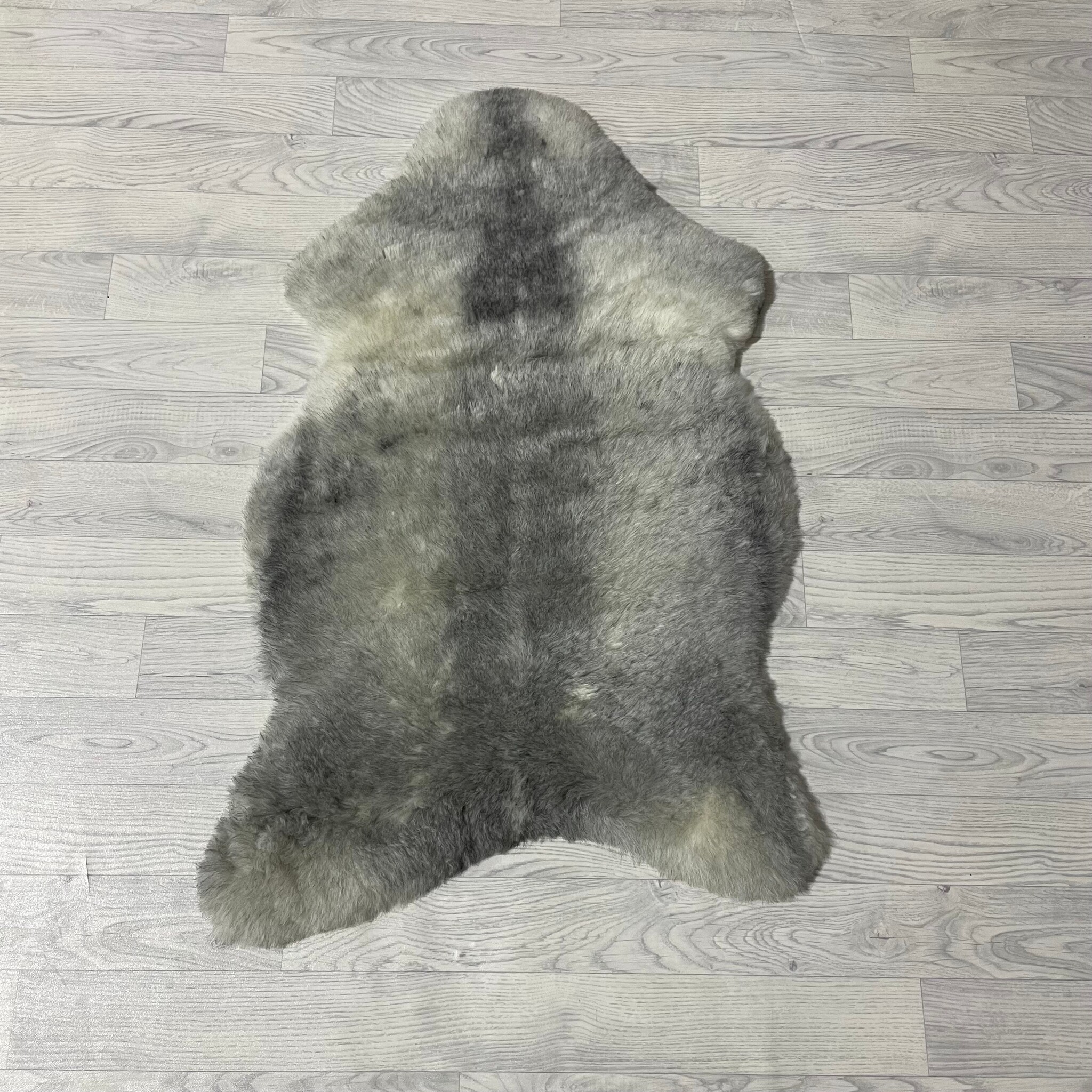 Lederstore IJslander schapenvacht grijs wit 110x70cm M