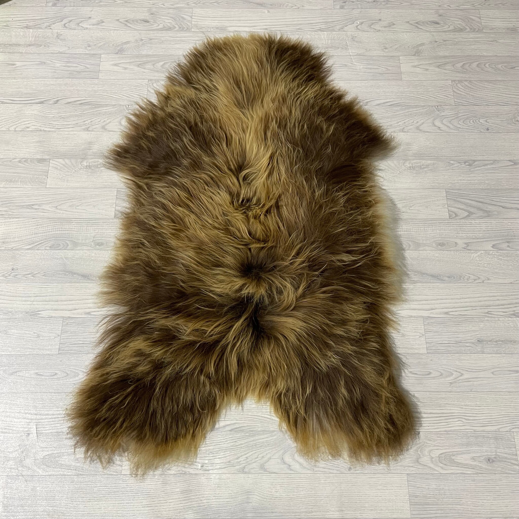 Lederstore IJslander schapenvacht bruin wit 120x85cm L
