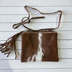 Tas Mickey koeienhuid (Nguni) bruin wit 25x20cm