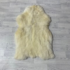 Schapenvacht creme 95x80cm