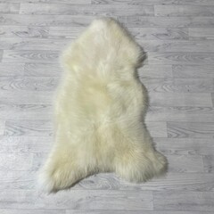 Schapenvacht wit creme 110x70cm M