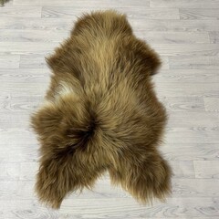 IJslander schapenvacht bruin wit 120x70cm L