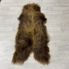 IJslander schapenvacht bruin wit 120x65cm L