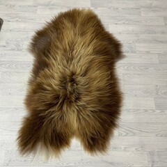 IJslander schapenvacht bruin wit 120x65cm L