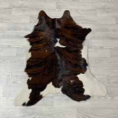 Kalfshuid tricolor bruin zwart wit 105x85cm