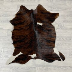 Kalfshuid tricolor bruin zwart wit 85x75cm