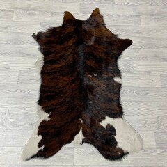 Kalfshuid tricolor bruin zwart wit 110x75cm