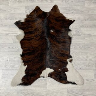 Kalfshuid tricolor bruin zwart wit 95x75cm