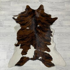 Kalfshuid tricolor bruin zwart wit 105x80cm