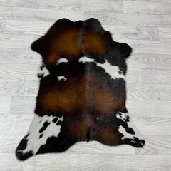 Kalfshuid tricolor bruin zwart wit 85x70cm